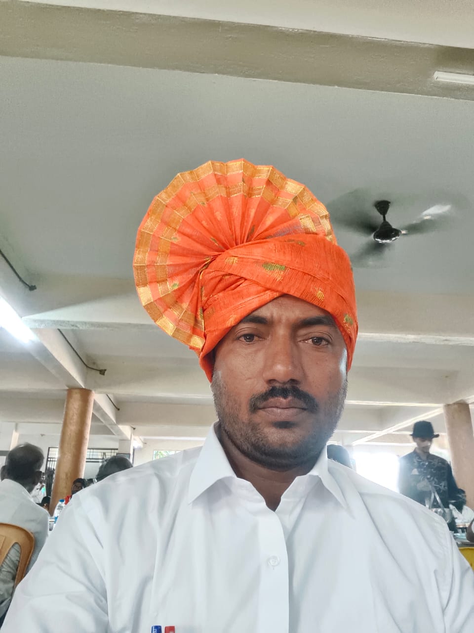 कर्मचारी